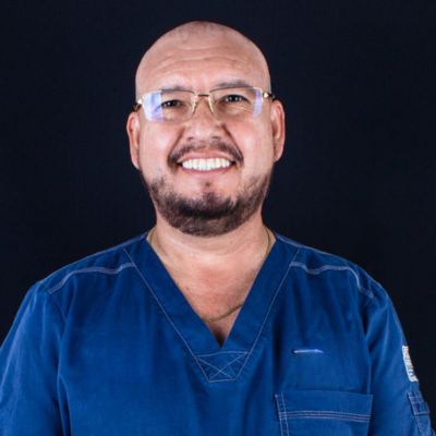 Dr. Alejandro Ramirez Rivaz,DDS